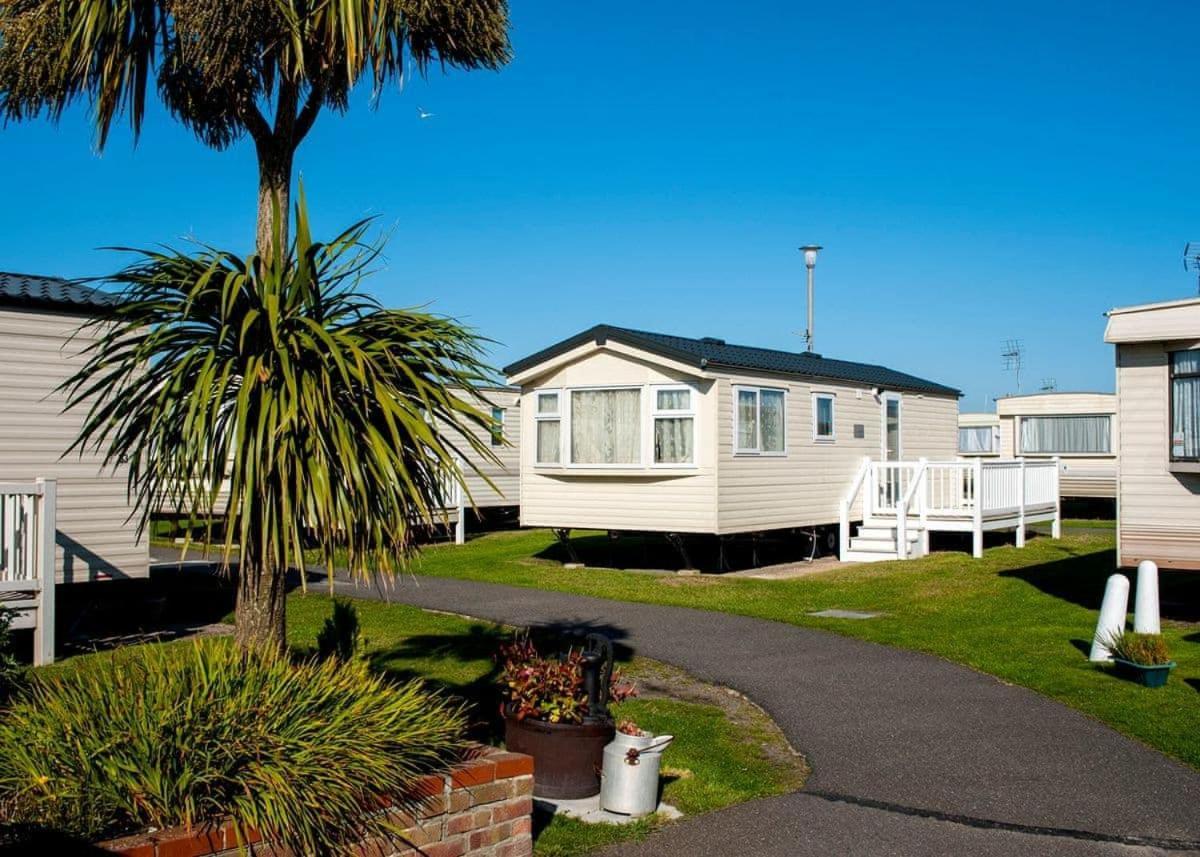 Eastern Beach Caravan Park Caister-on-Sea Exterior photo